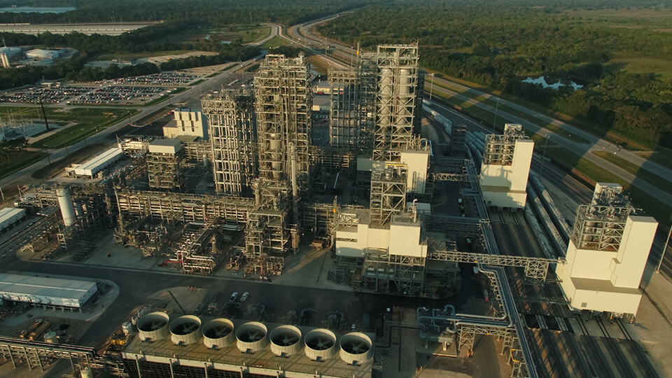 In 2017, the polyethylene unit begins operations at Chevron Phillips Chemical's U.S. Gulf Coast Petrochemicals Project in Old Ocean, Texas.