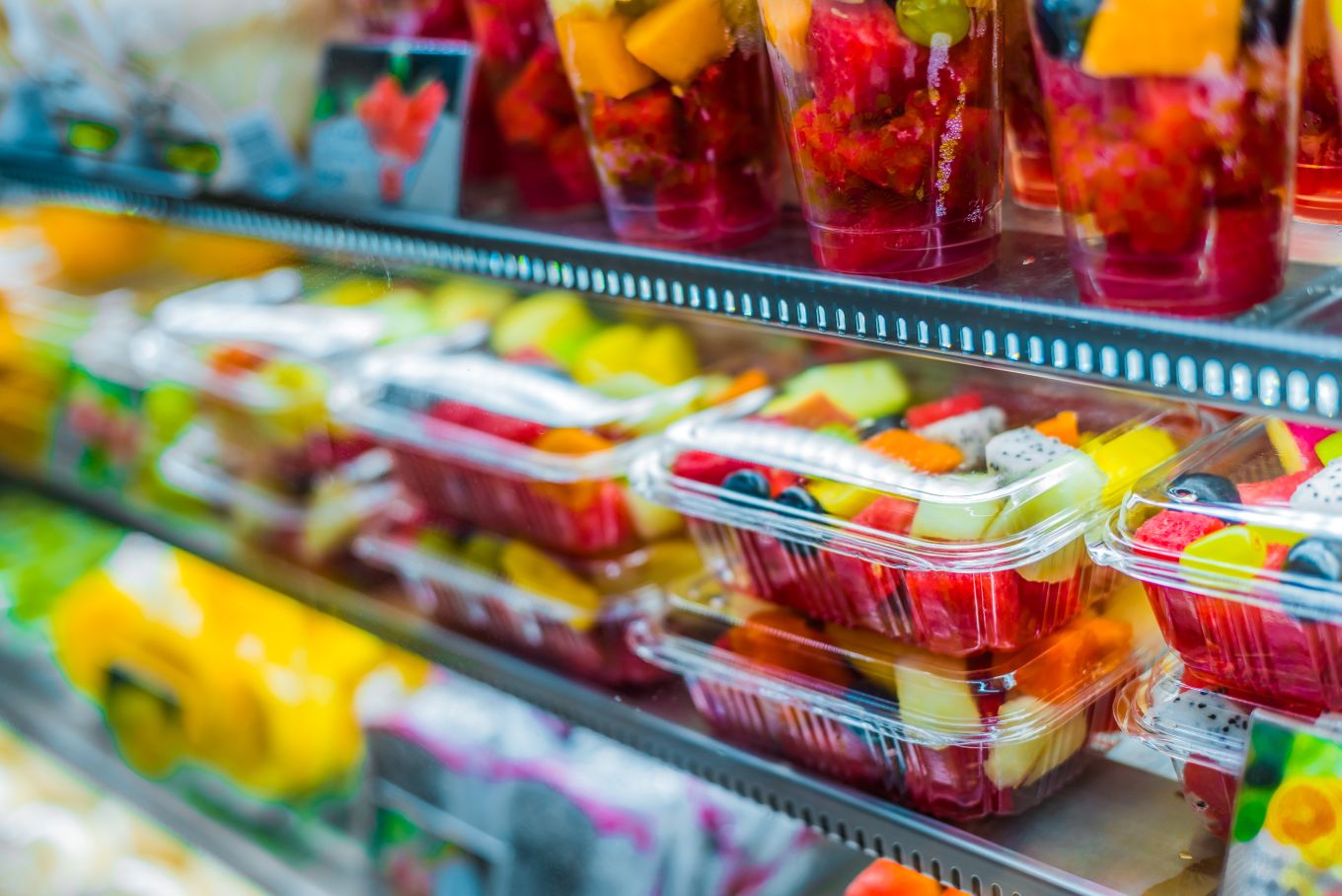 Plastic food containers