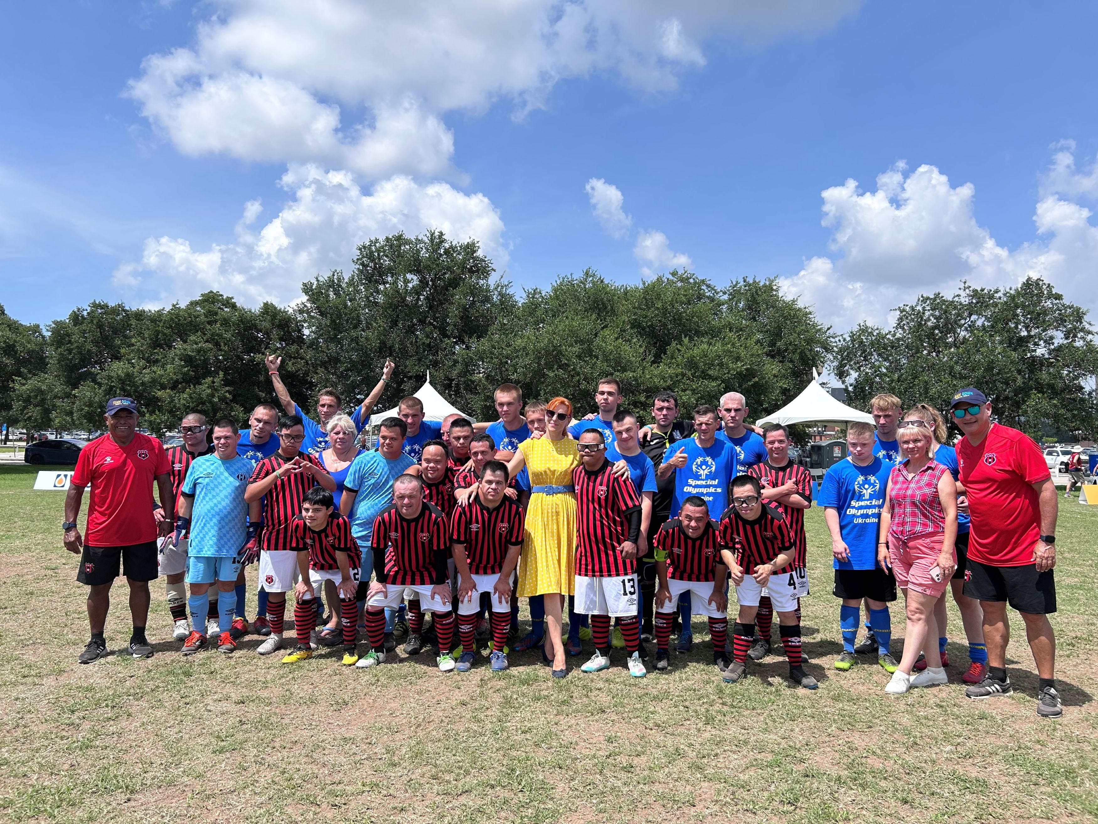 Group photo at Genuine Cup